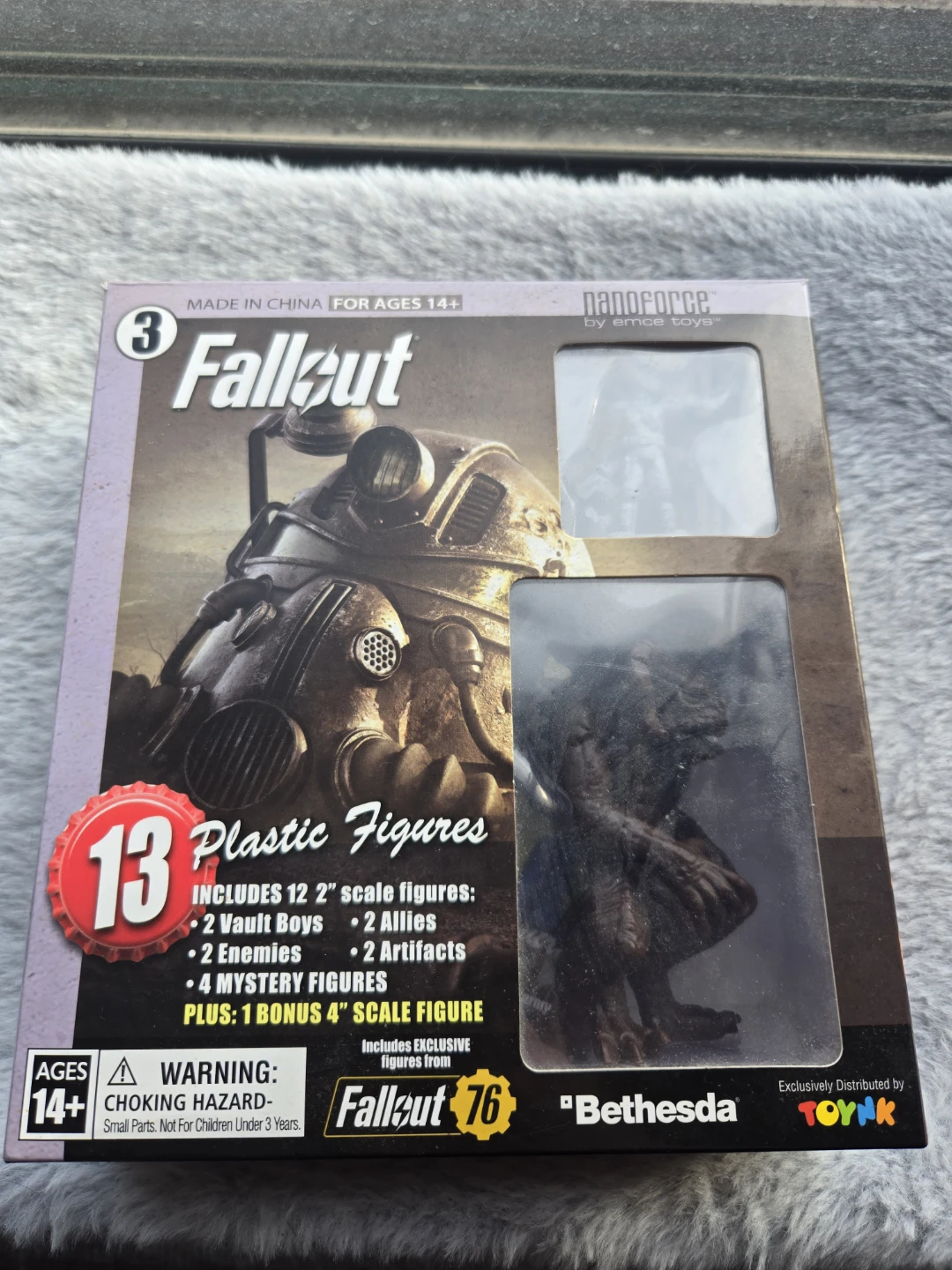 Fallout Box Of Plastic Figures - photo 2
