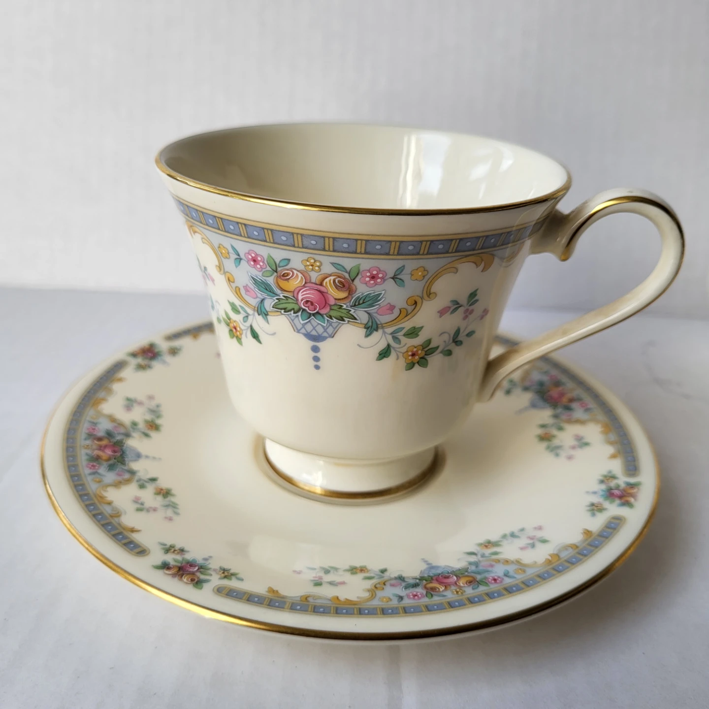 Royal Doulton Juliet Bone China Tea Set - photo 2