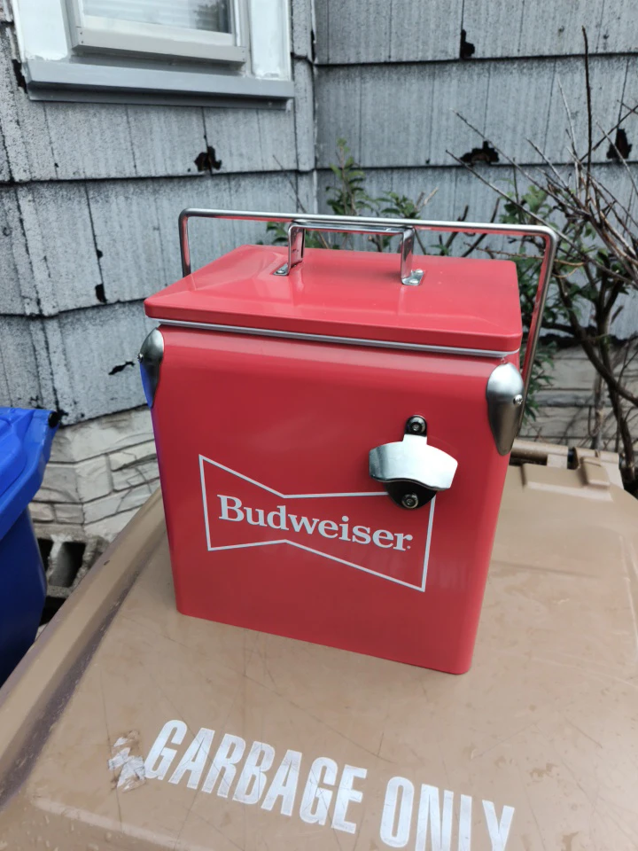 Budweiser Metal cooler Hold 22 cans - photo 2