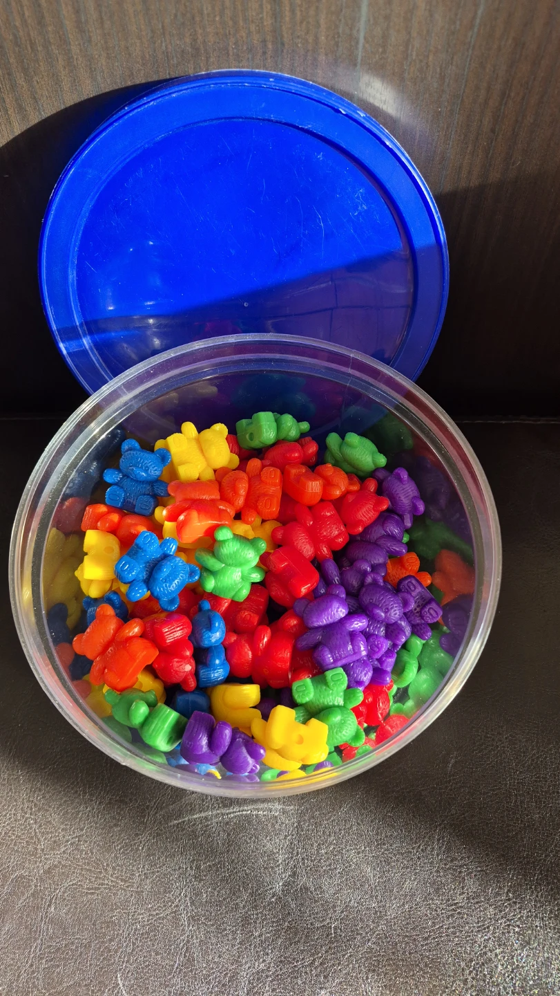 Learning Resources Bear Counters with sturdy storage tub!