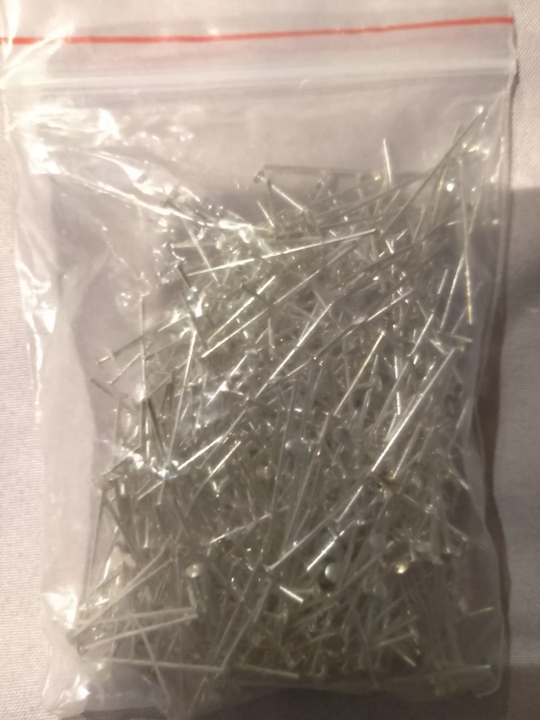 Silver-Tone Metal Sewing Pins 🏈