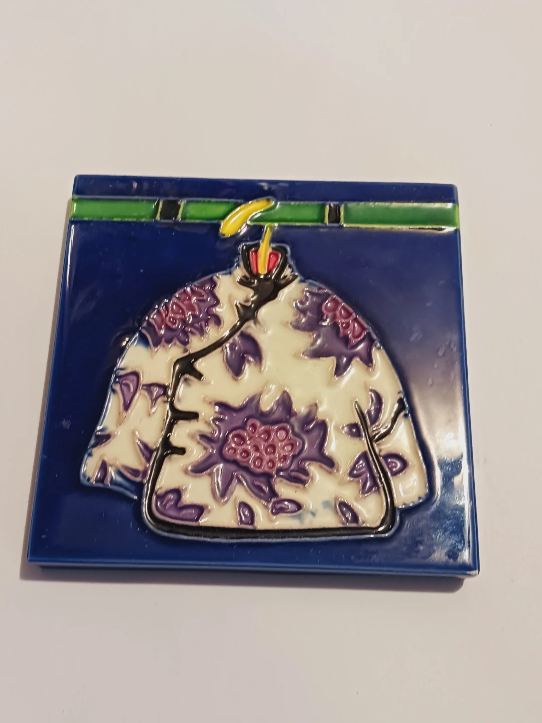 Decorative Ceramic Tile Wall Decor with Floral Kimono Design