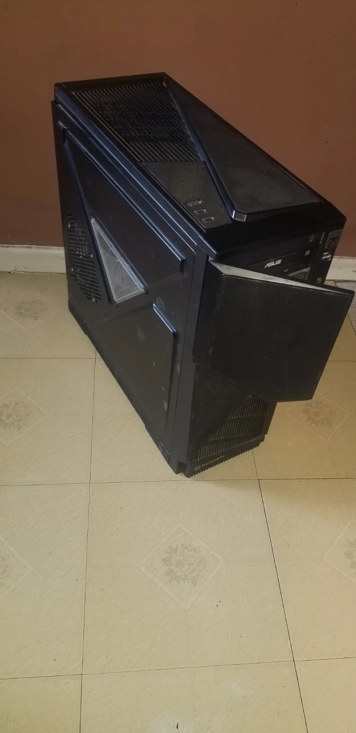 Thermaltake PC Case with Sapphire Nitro GPU - photo 2
