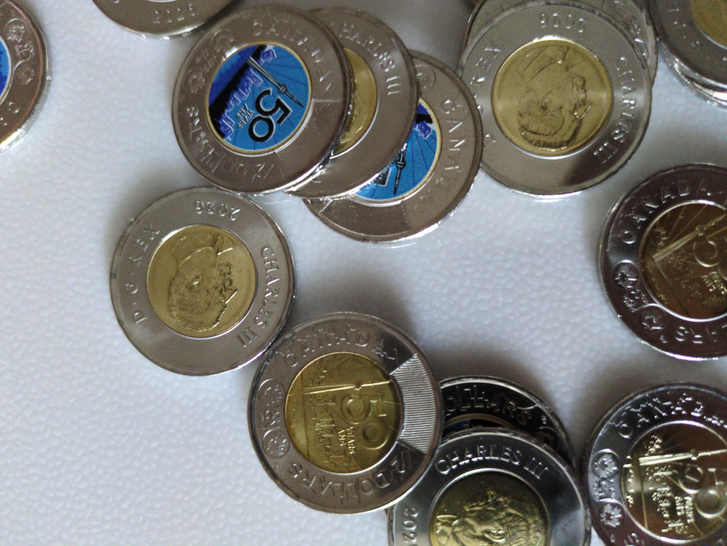 CN Tower - 50th Anniversary 2026 Canadian 2 Dollar Coins - photo 4