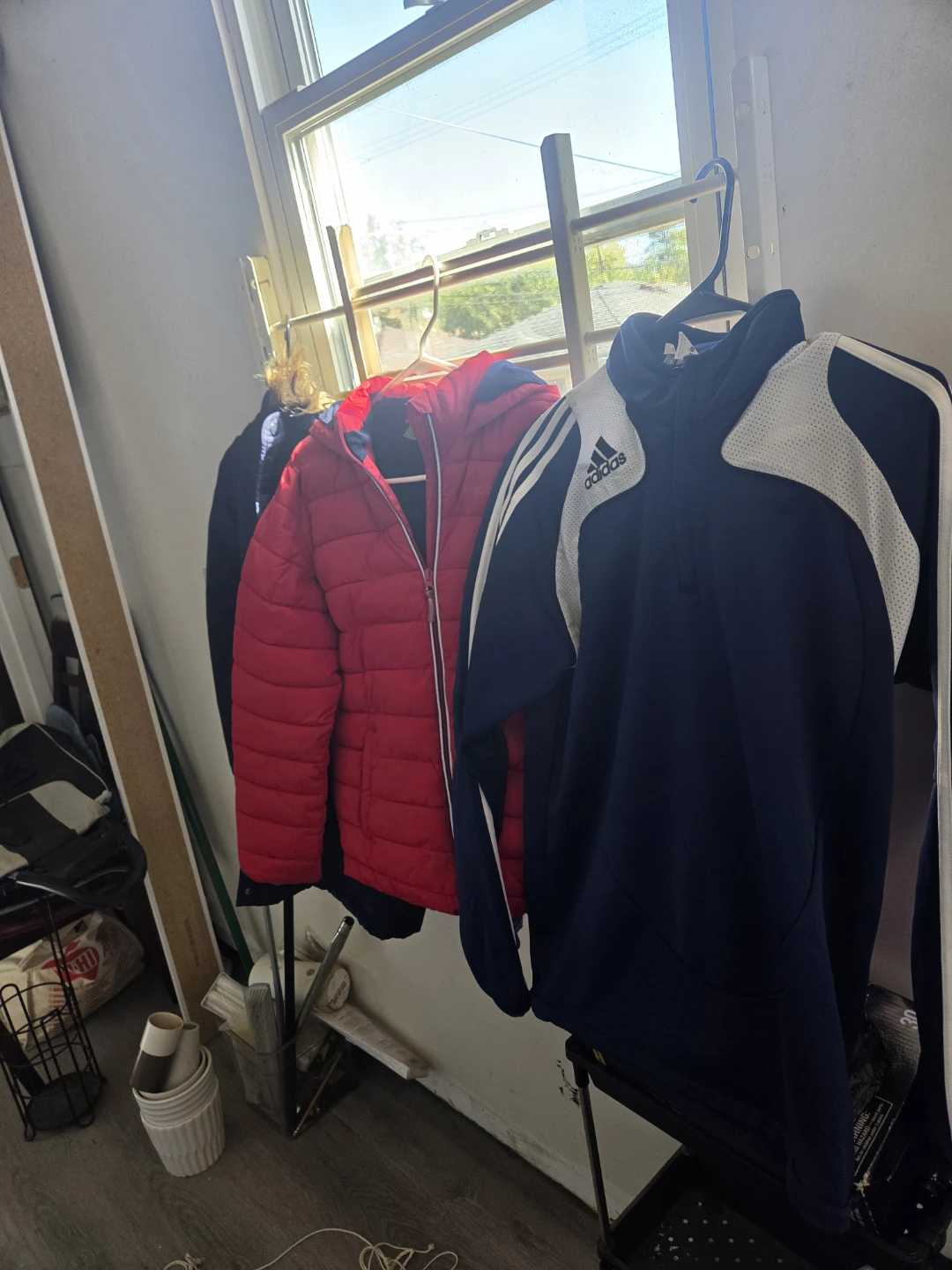 Red puffer jacket - photo 3