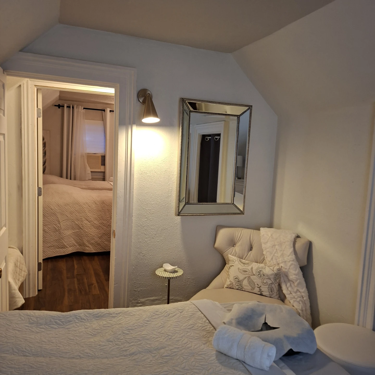 Apartment For Rent - photo 2