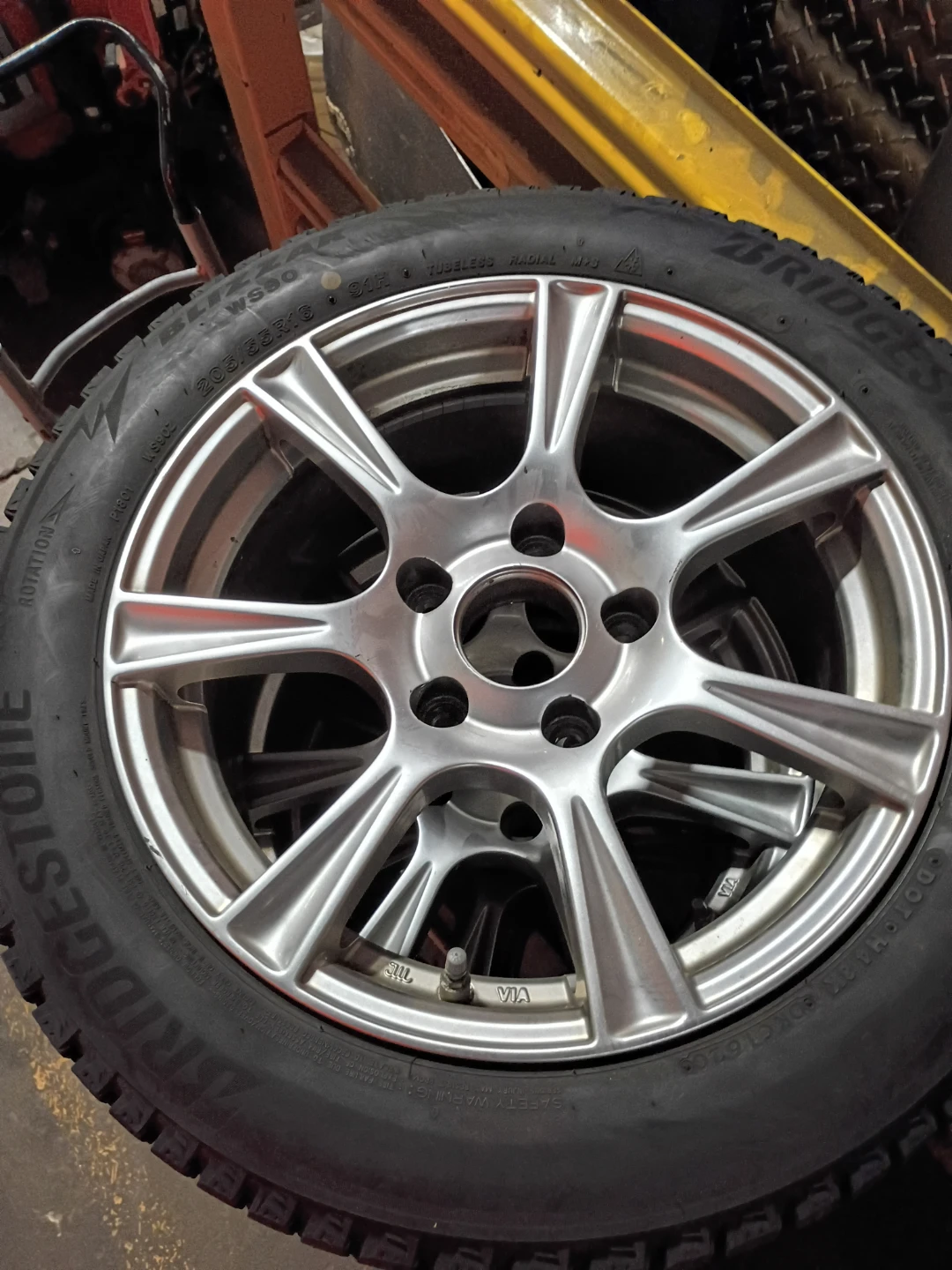 Set of 4 Bridgestone Blizzak WS90 Tires 205/55R16