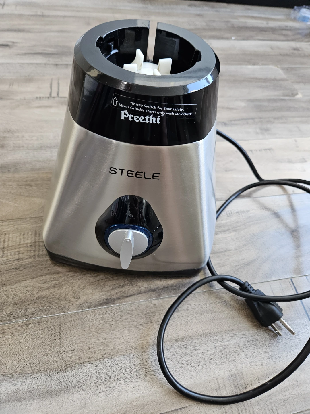 Preethi Steele Mixer Grinder - photo 3