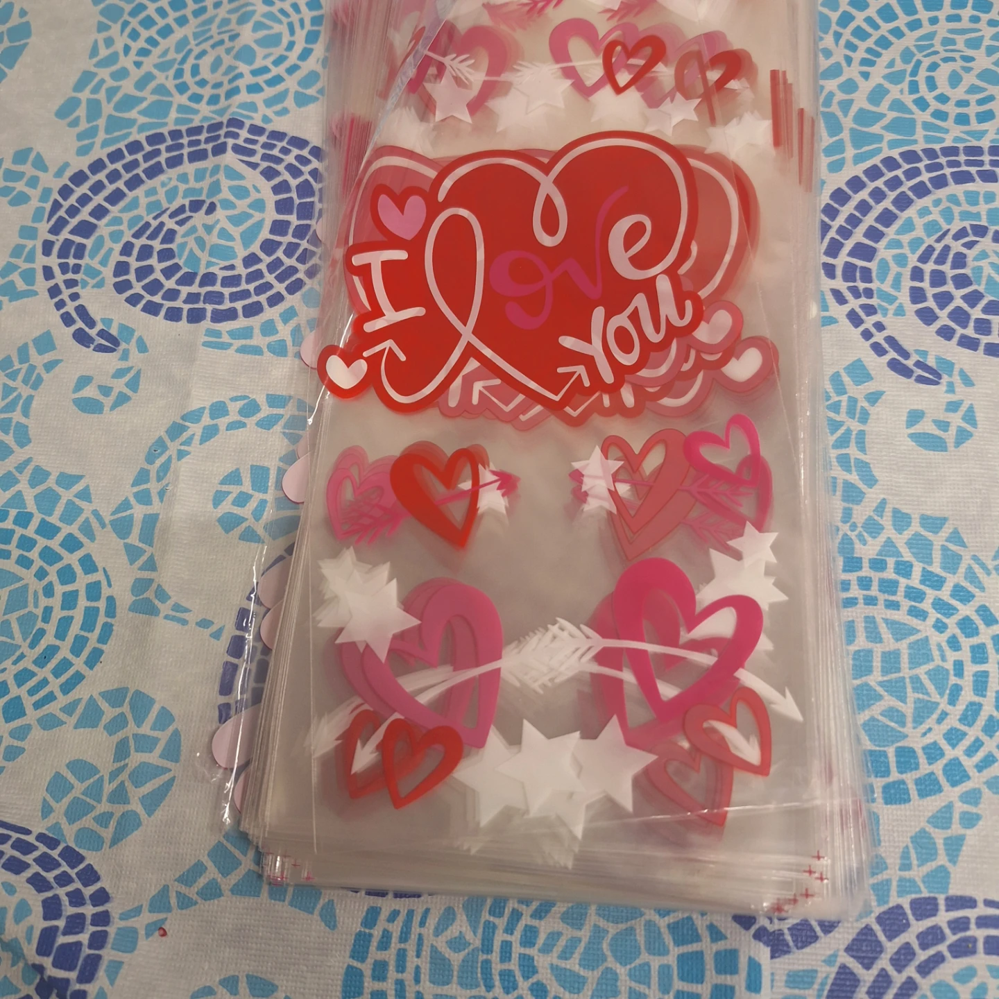 4e's Novelty Valentine's Pencils & Cellophane Bags - photo 3