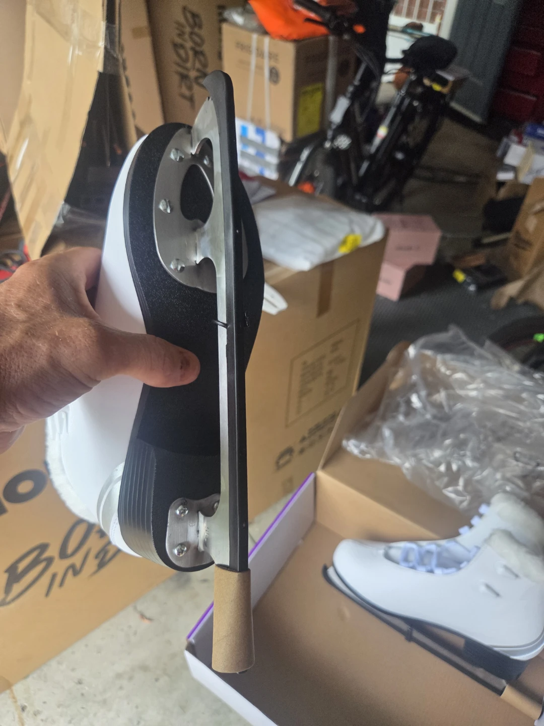 NEW IN BOX Senior Figure Skates Size 7 - photo 2