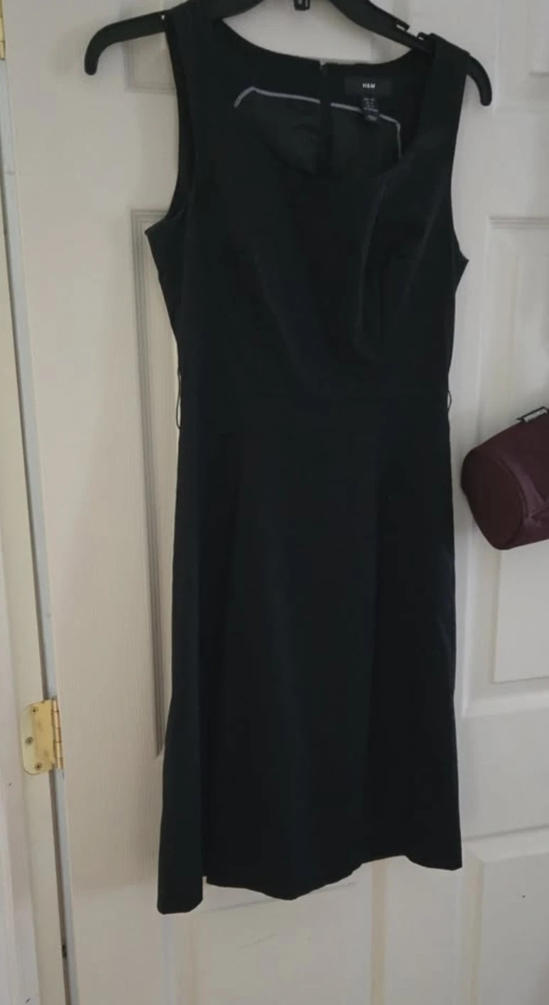 H&M Black Sleeveless Dress Size M - photo 2