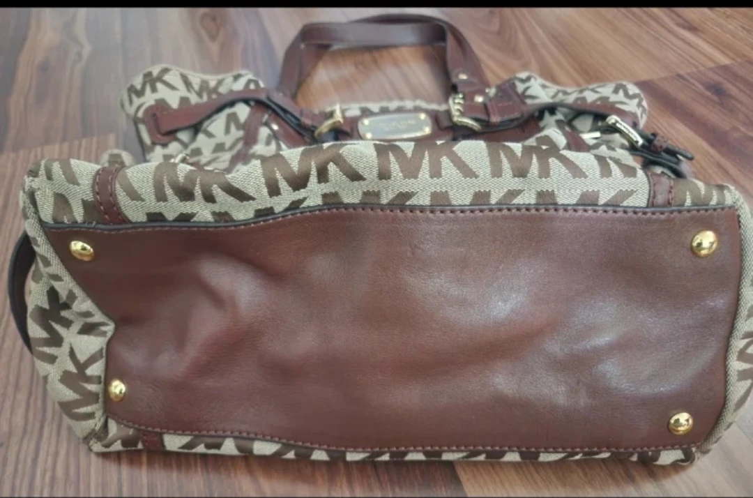 🏈Brand New Michael Kors Signature Logo Tote Bag - photo 3