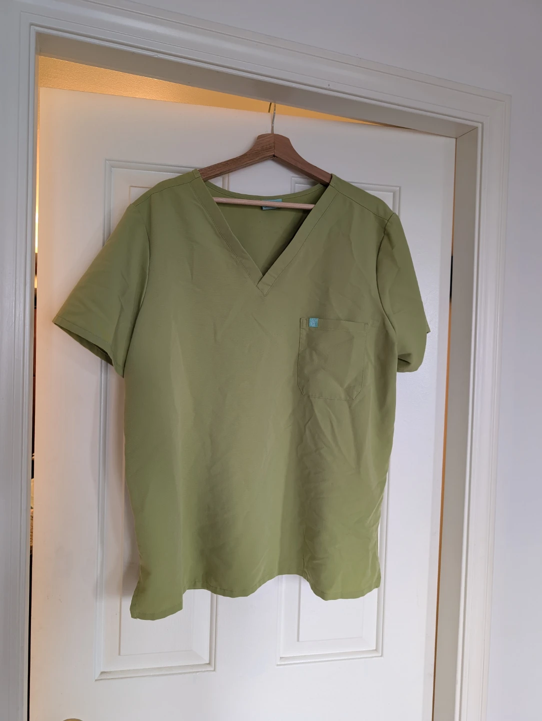 Assorted Garde Malade Scrubs Set - photo 5