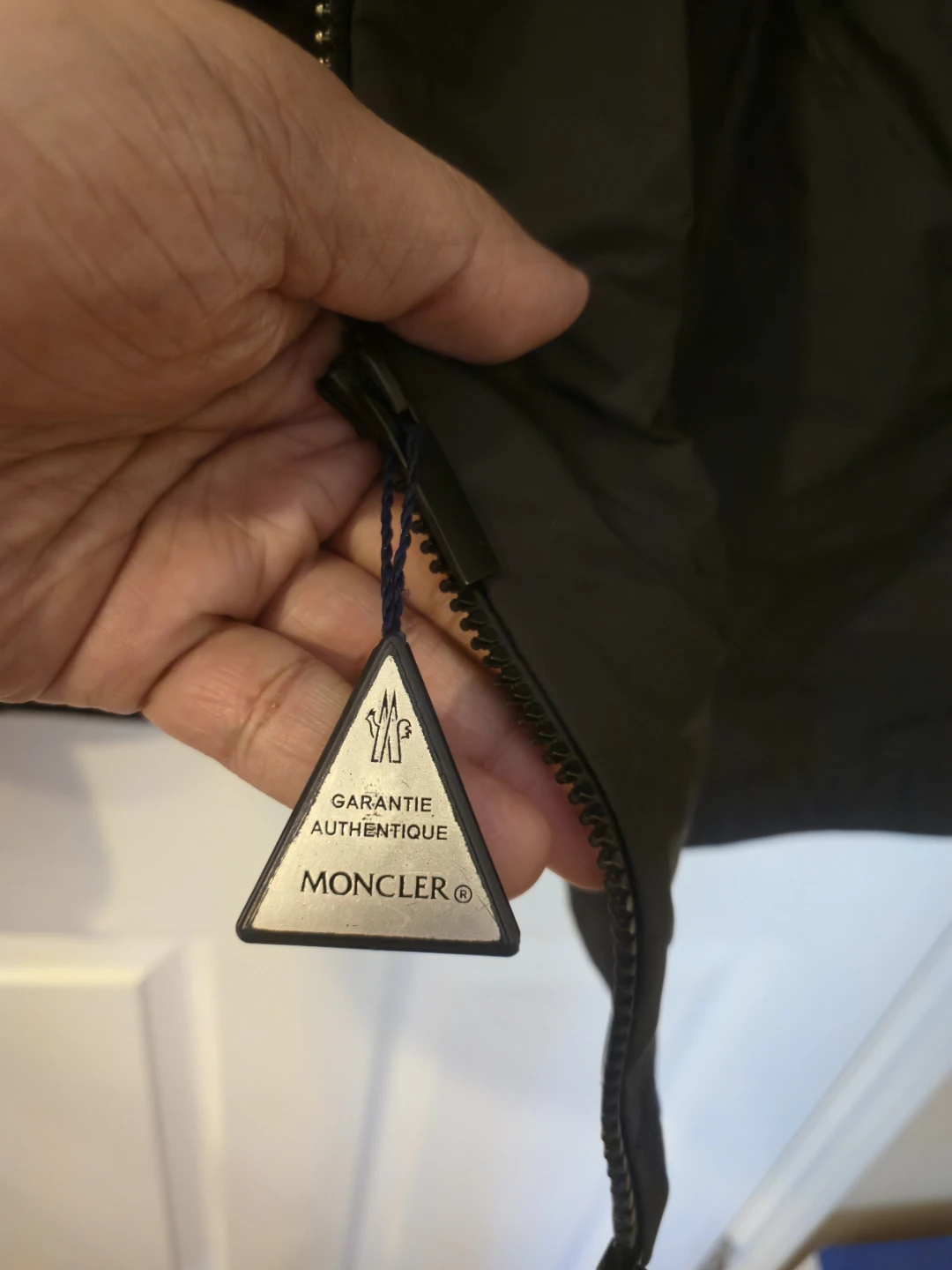 Moncler Junichi Men's Windbreaker Size 7 - photo 3