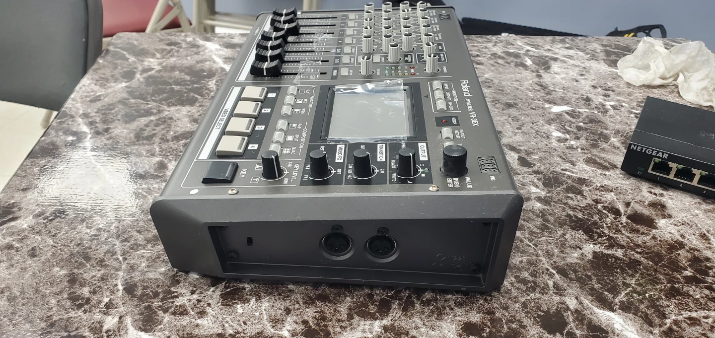 Roland VR-3EX AV Mixer - photo 4