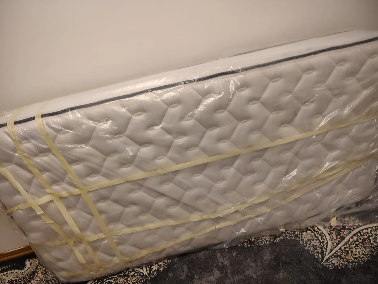 2 Sealy Posturepedic Twin Mattress , brind new - photo 3