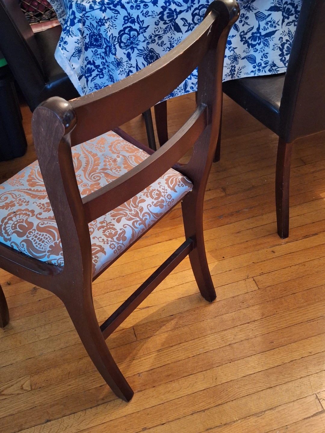 Wooden dining chair with patterned upholstery - photo 4