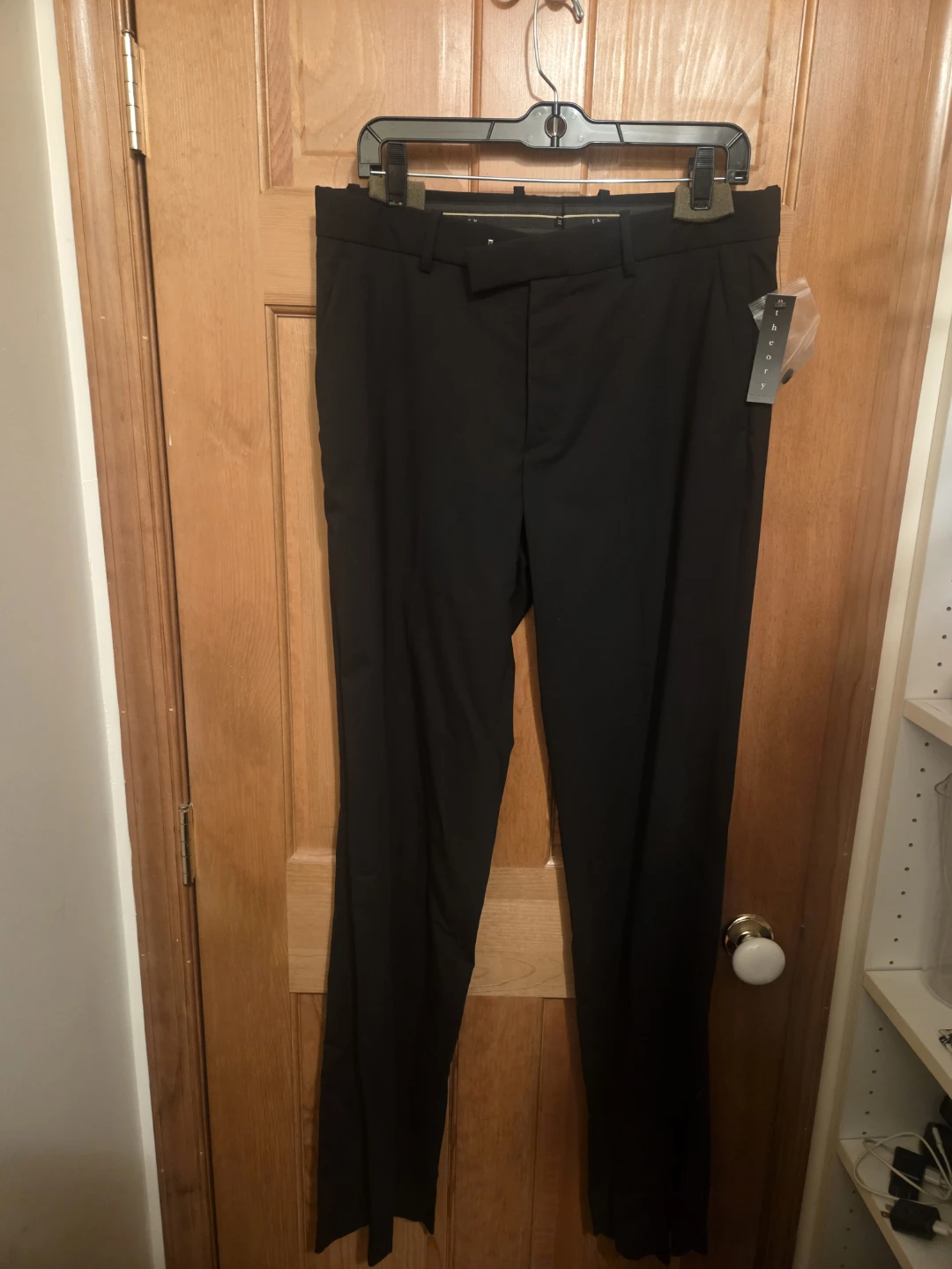 Theory Coby u Edison Black Pants Size 33🏈