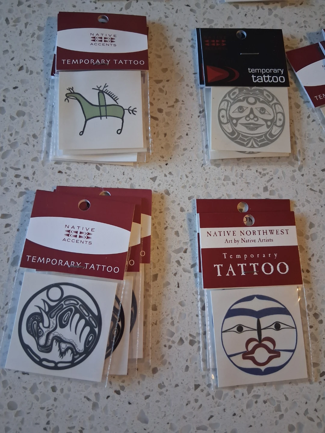 Indigenous temp tat toos and 1 fridge magnet - photo 5