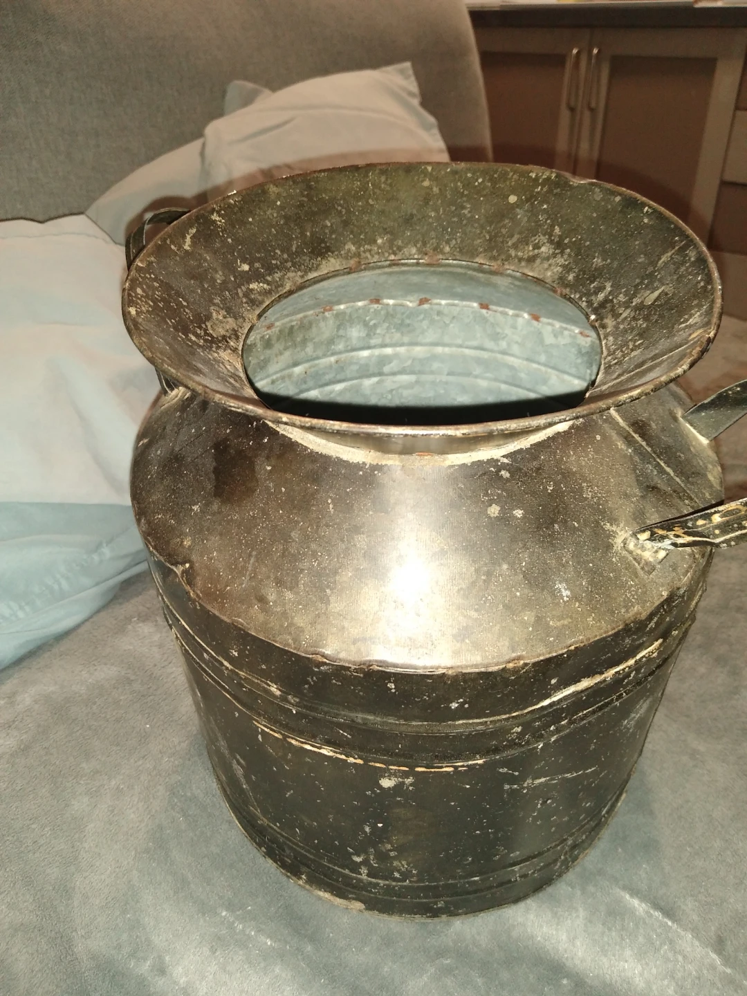 Vintage metal cream or milk can - photo 2