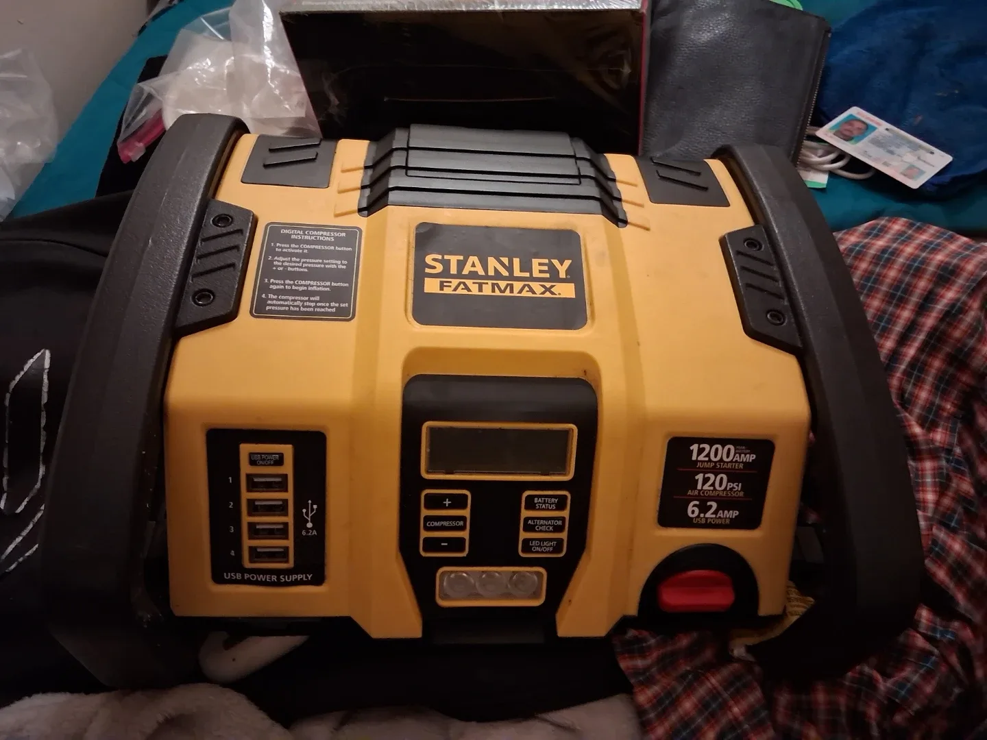 Stanley Fatmax 1200 Amp Jump Starter and Compressor - photo 4