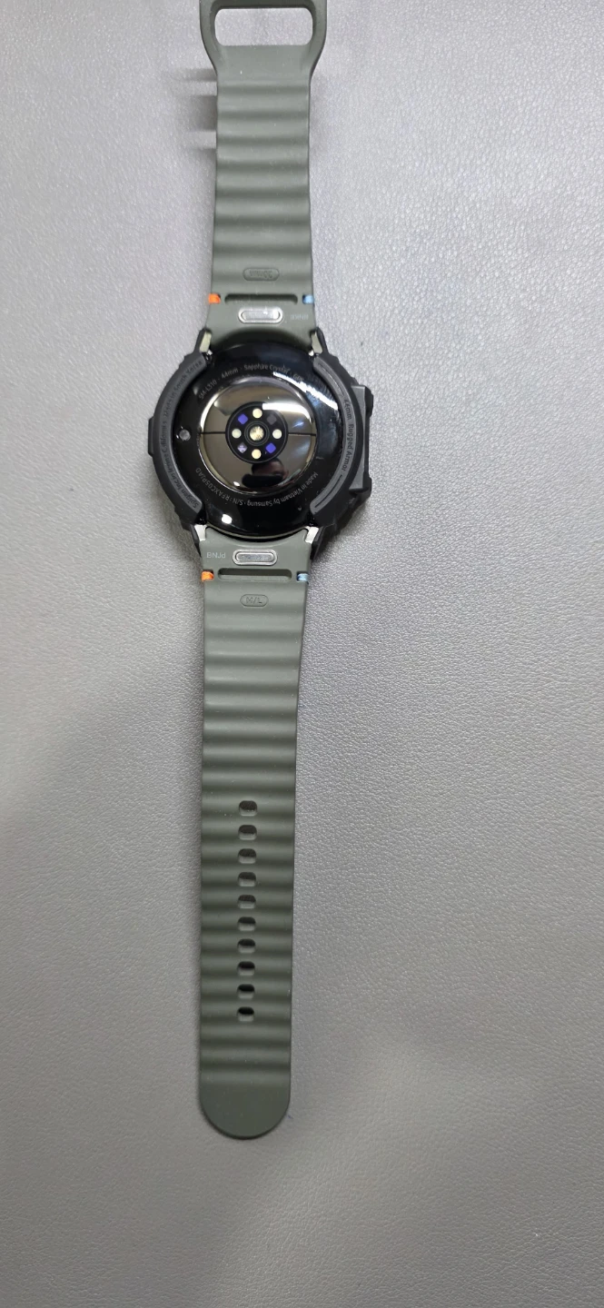 Samsung Galaxy Watch 44mm with Spigen Rugged Armor - photo 3