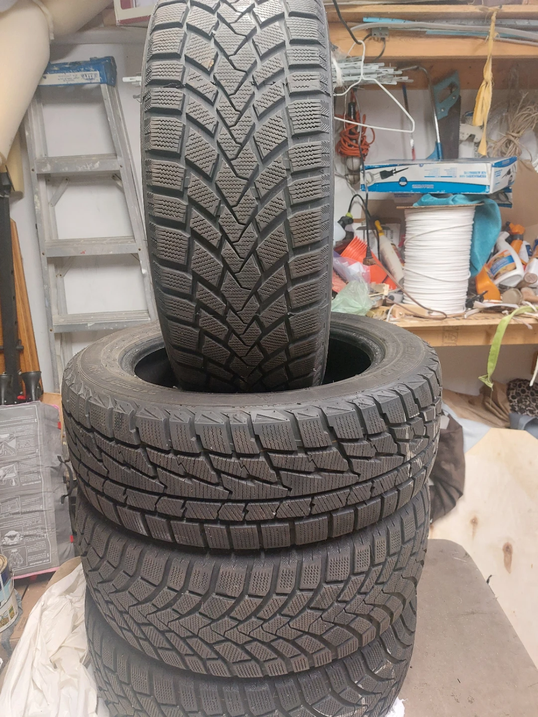 Set of 4 Maxtrek Winter Tires