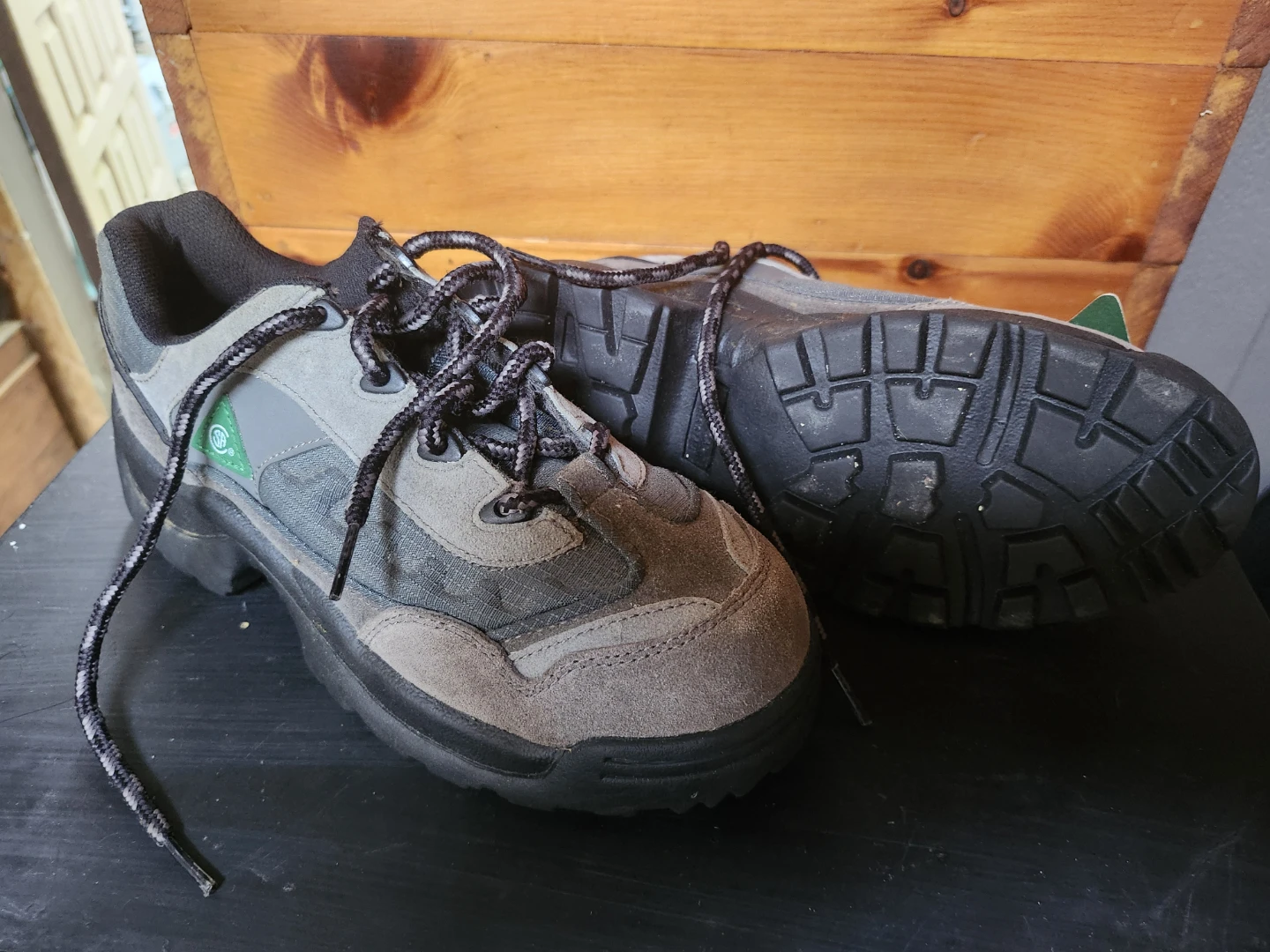 Workload Safety Shoes  women's size 8 never worn - photo 3