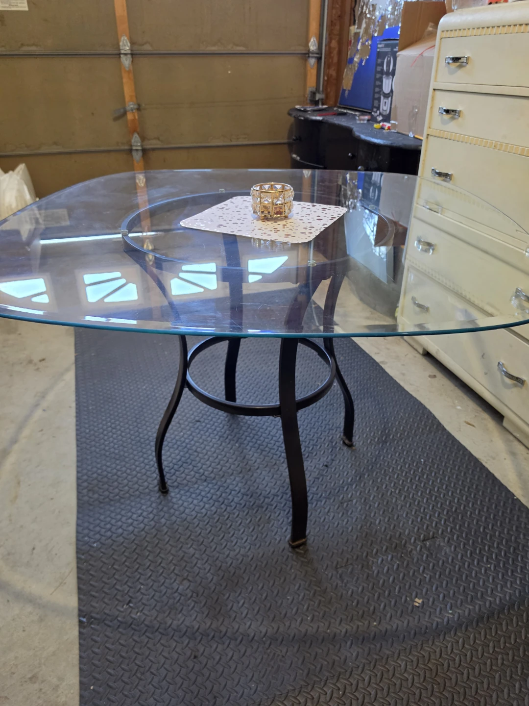 Glass top accent table - photo 4