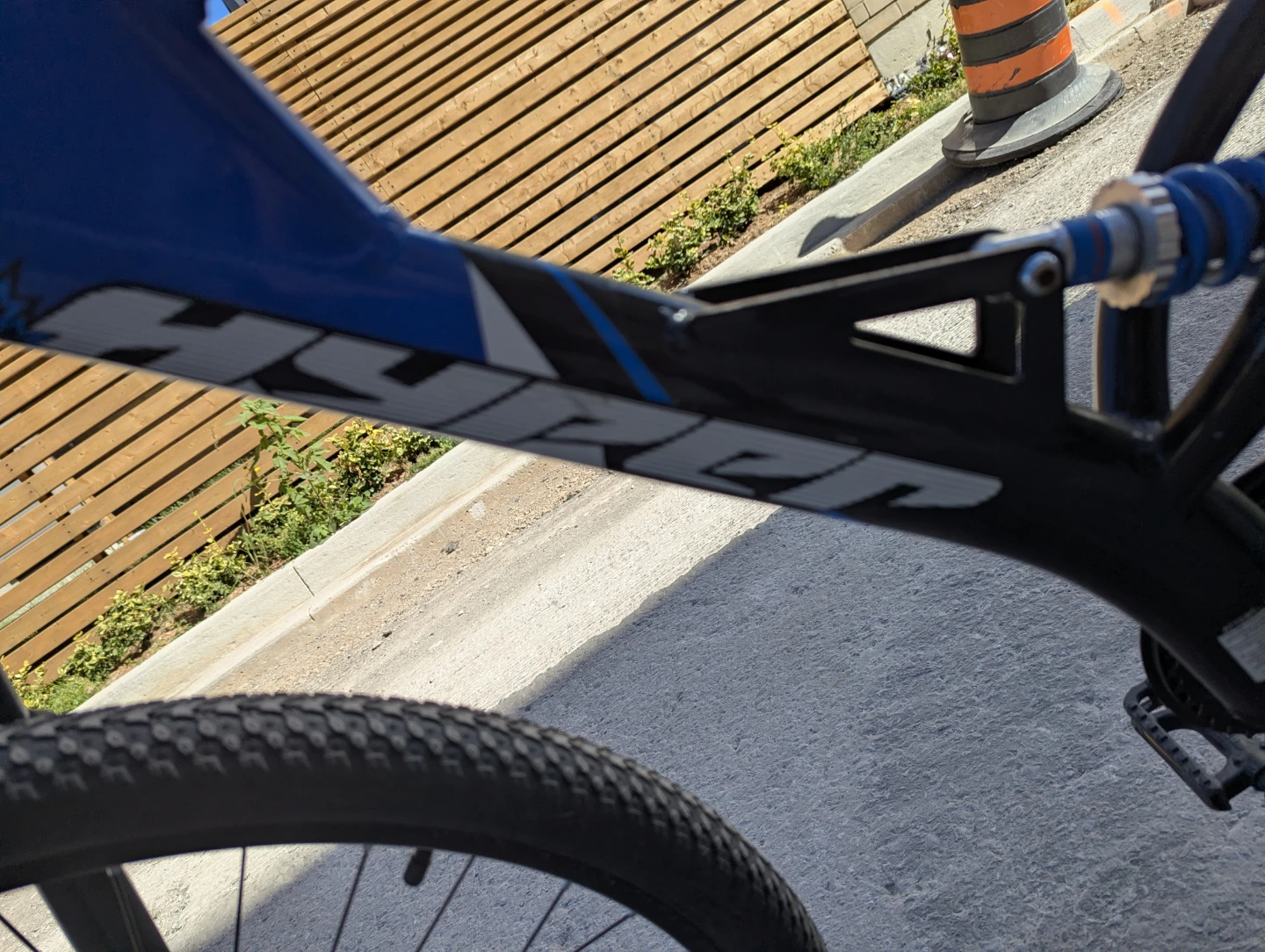 Hyper Bear Mountain 27.5-inch Mountain Bike - photo 2