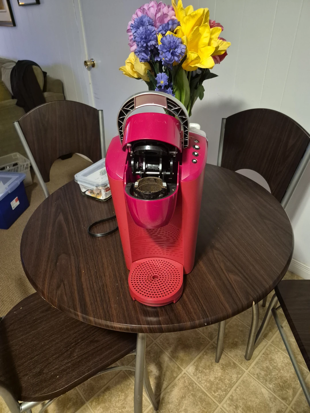 Keurig Single Serve Coffee Maker - Pink - photo 2