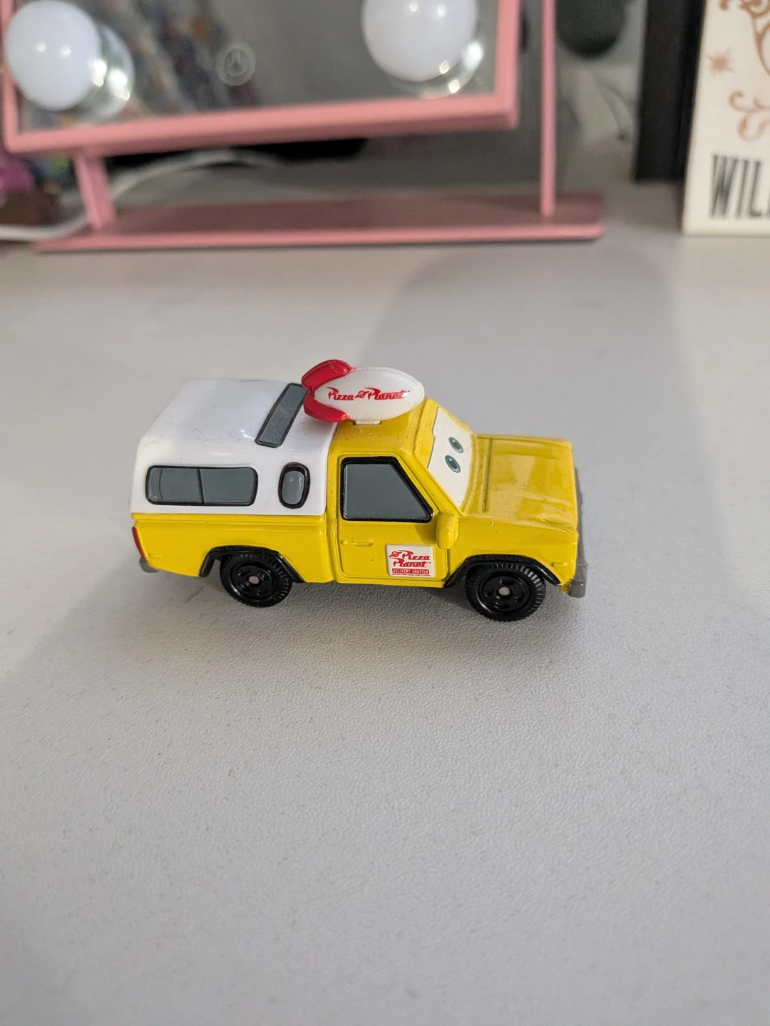 Disney Pixar Cars Pizza Planet Diecast Truck - photo 2