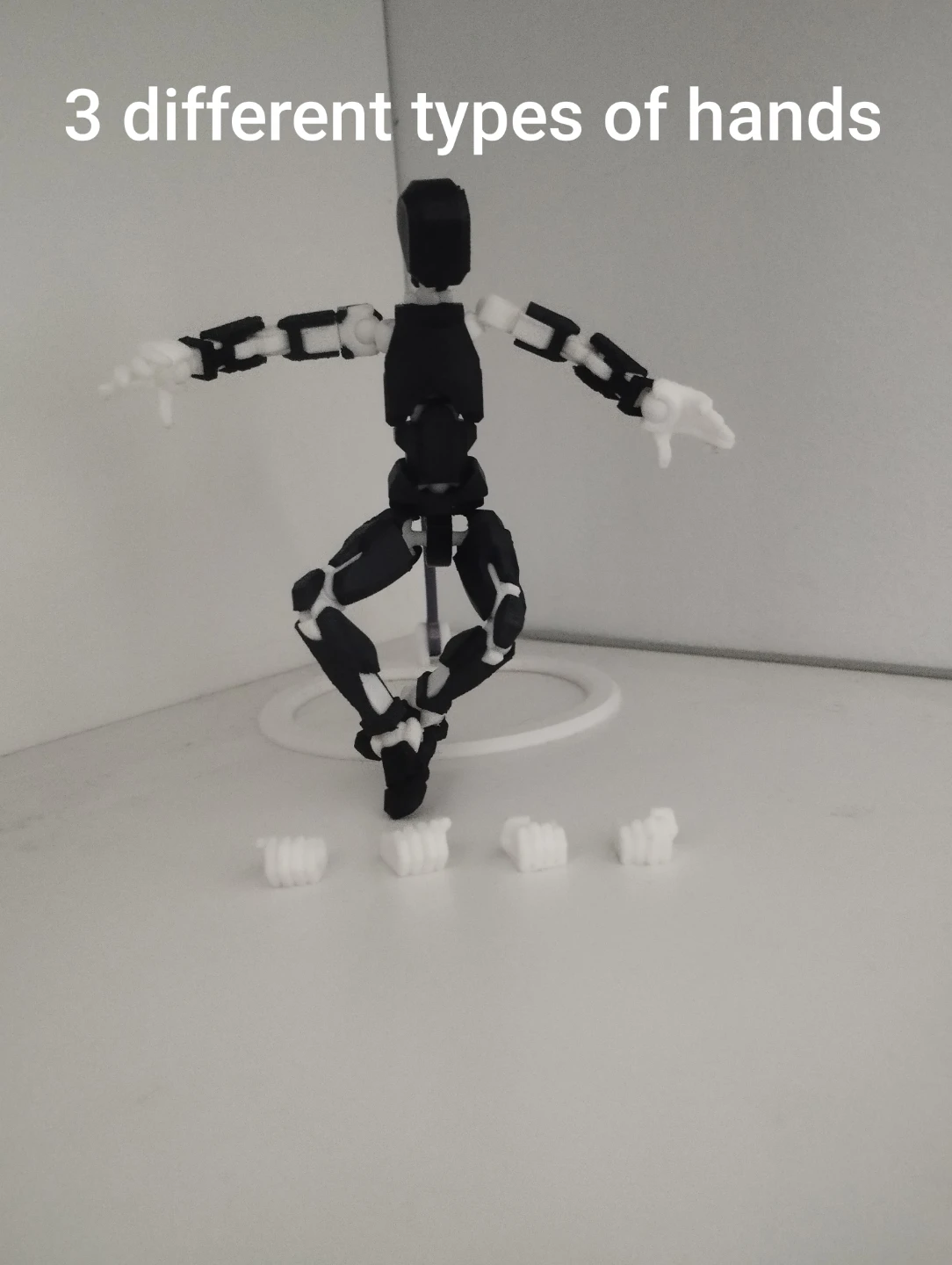 Dummy 13 articulated action figure with accessories - photo 3