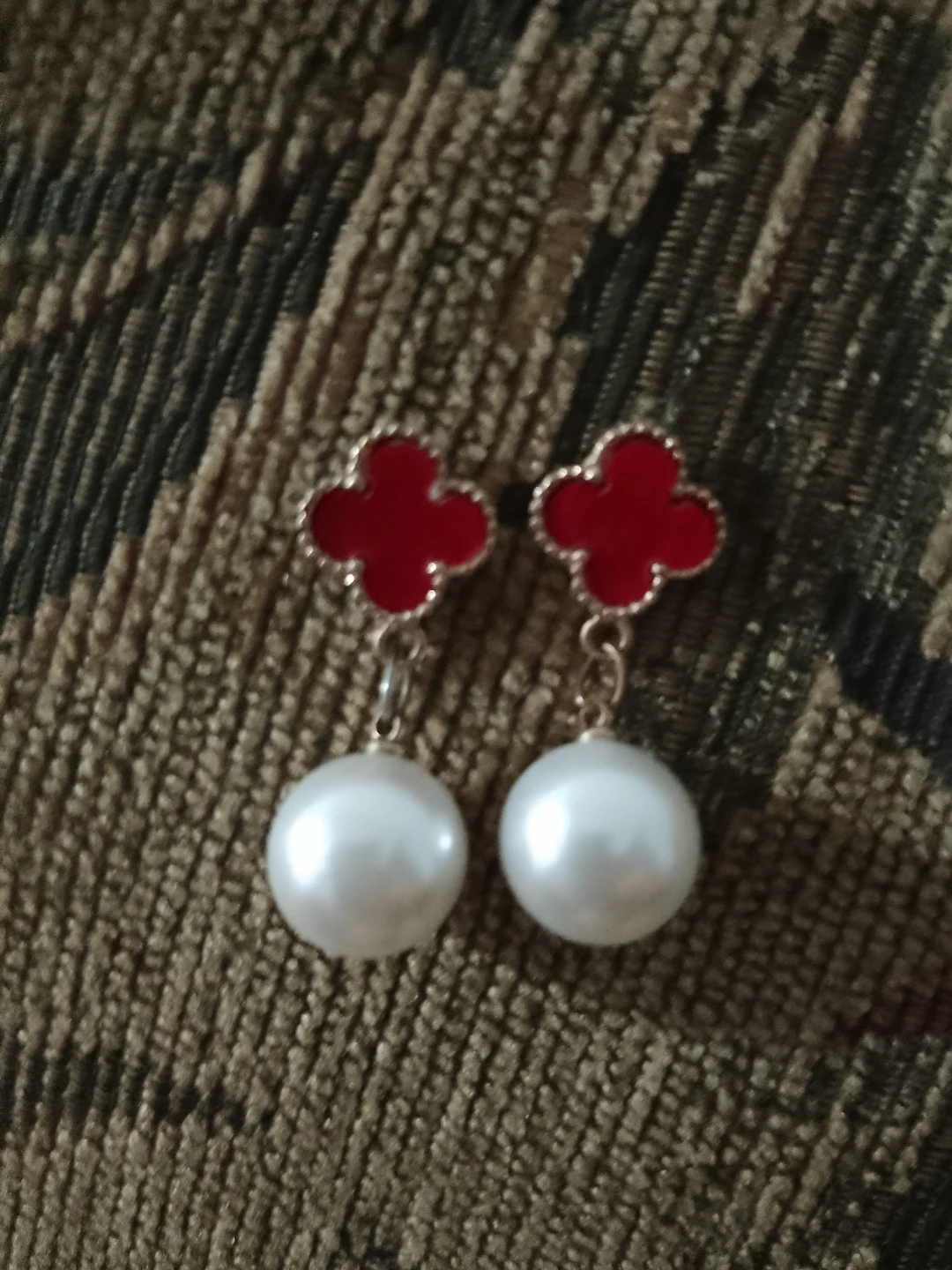 Clover and Pearl Drop Earrings - photo 2