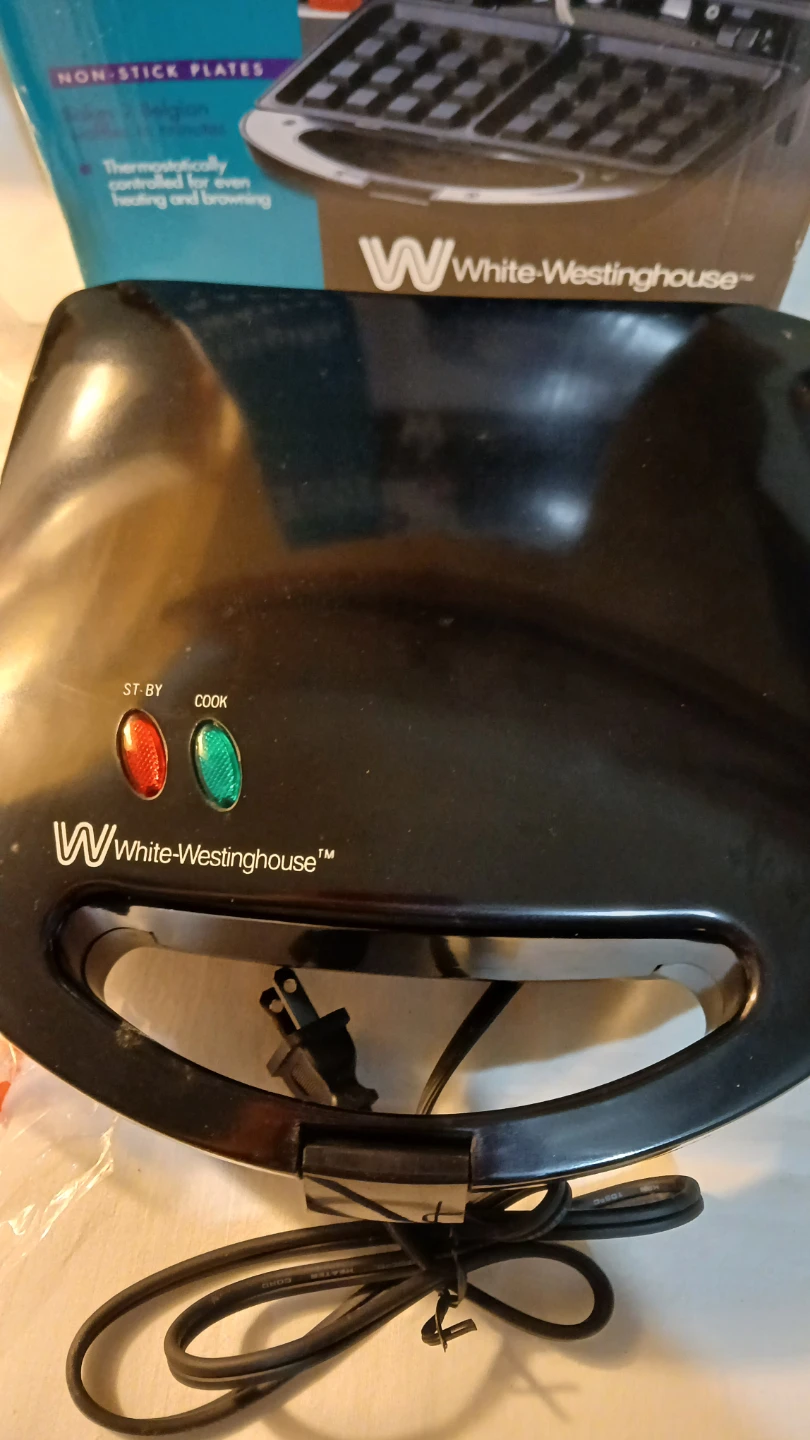 Waffle maker for $20.00 - photo 3