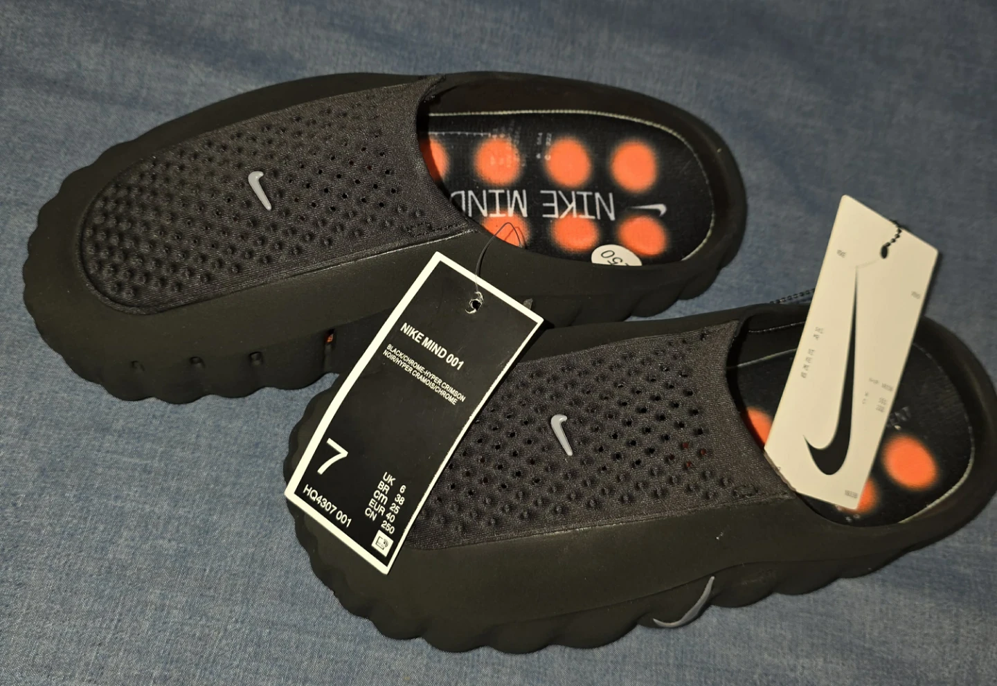 Nike Mind 001 Black/Chrome Slides - Size 7