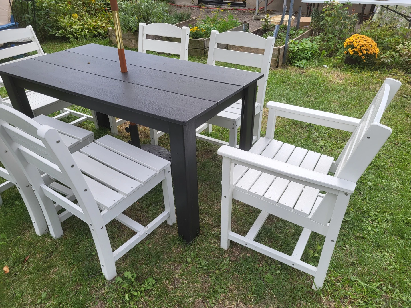 Patio table and 6 Chairs All HDPE - photo 2