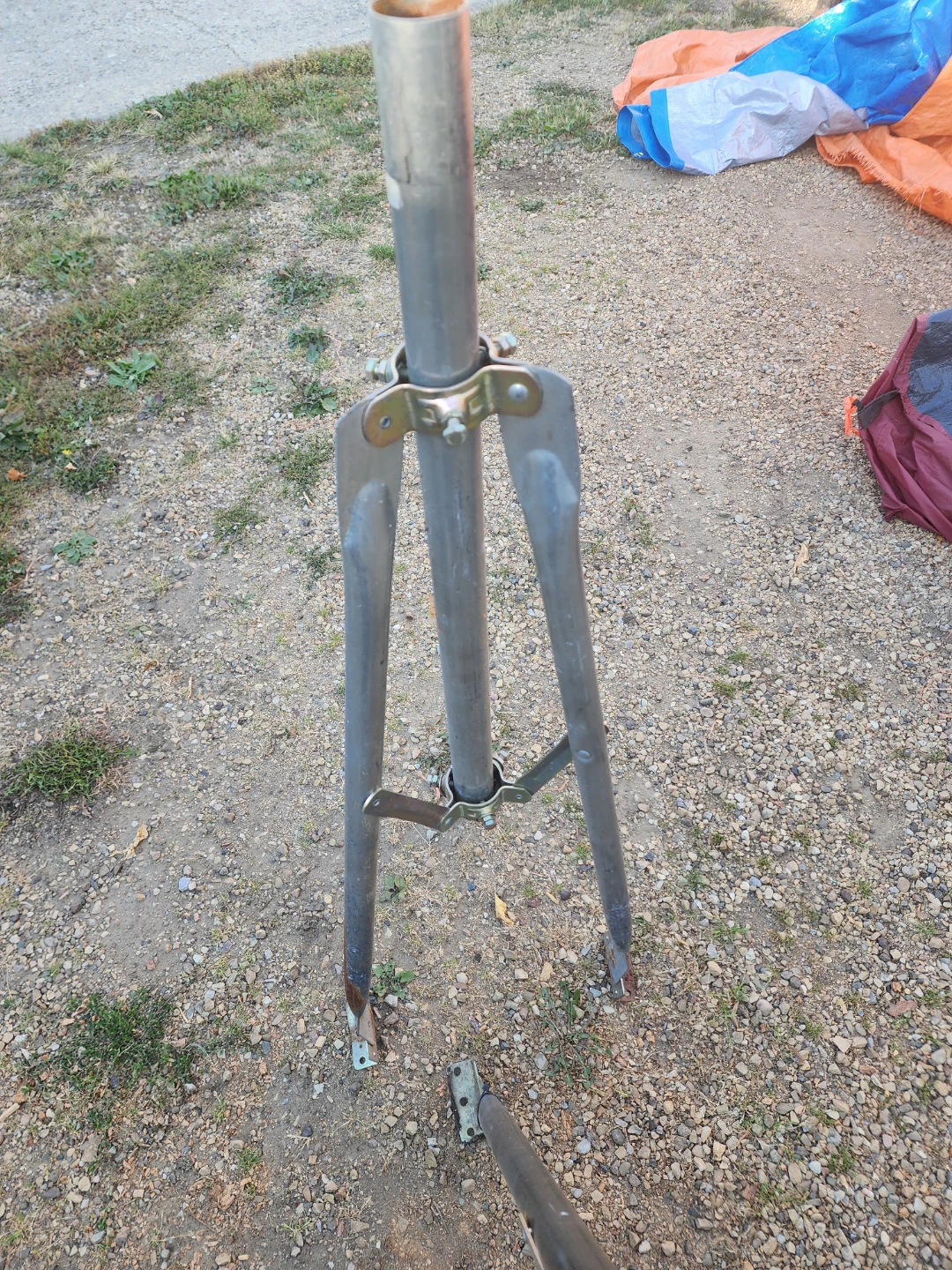 Heavy Duty Tri-pods - photo 2