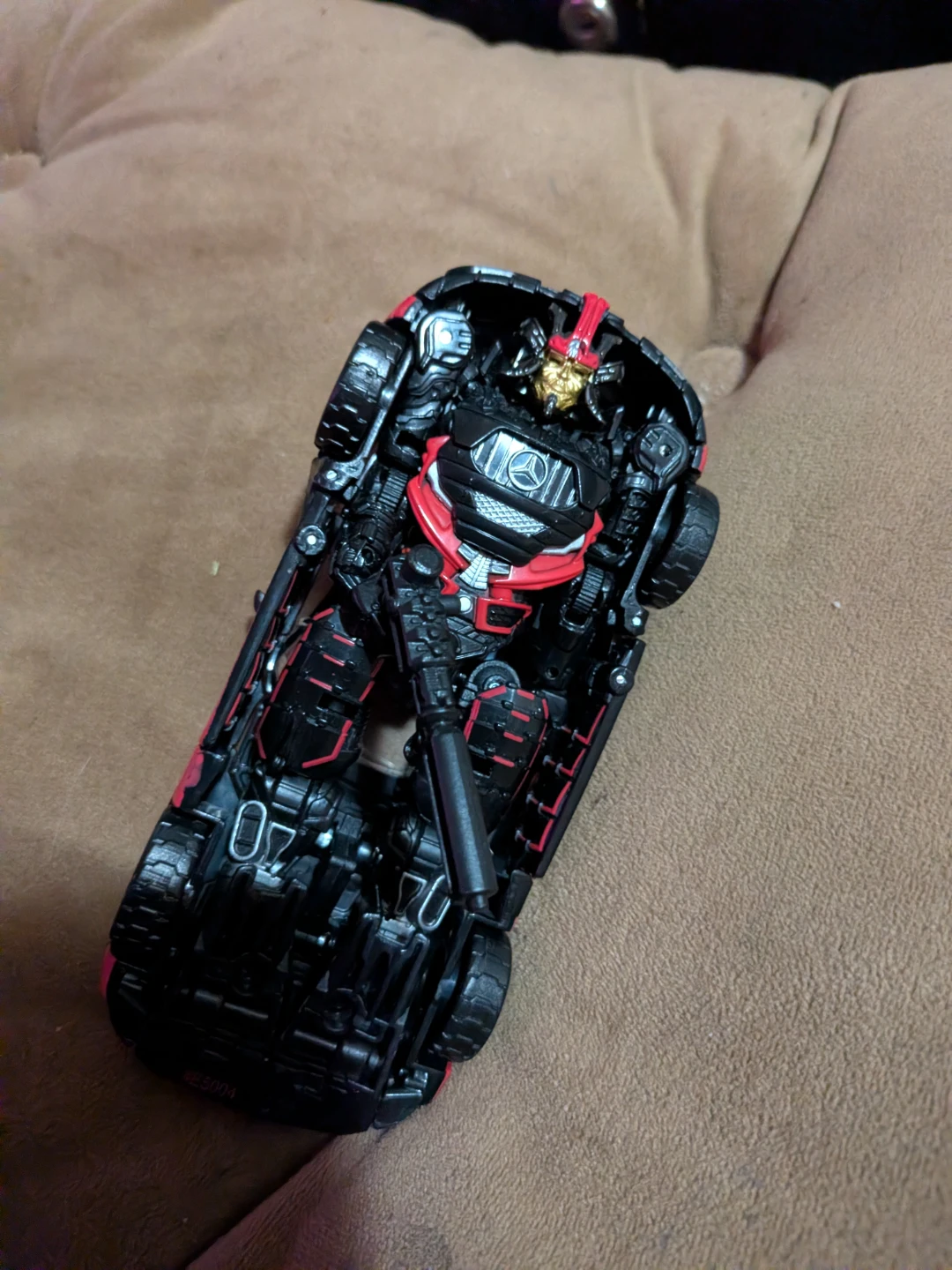 Transformers Mercedes-Benz AMG GT Action Figure - photo 2