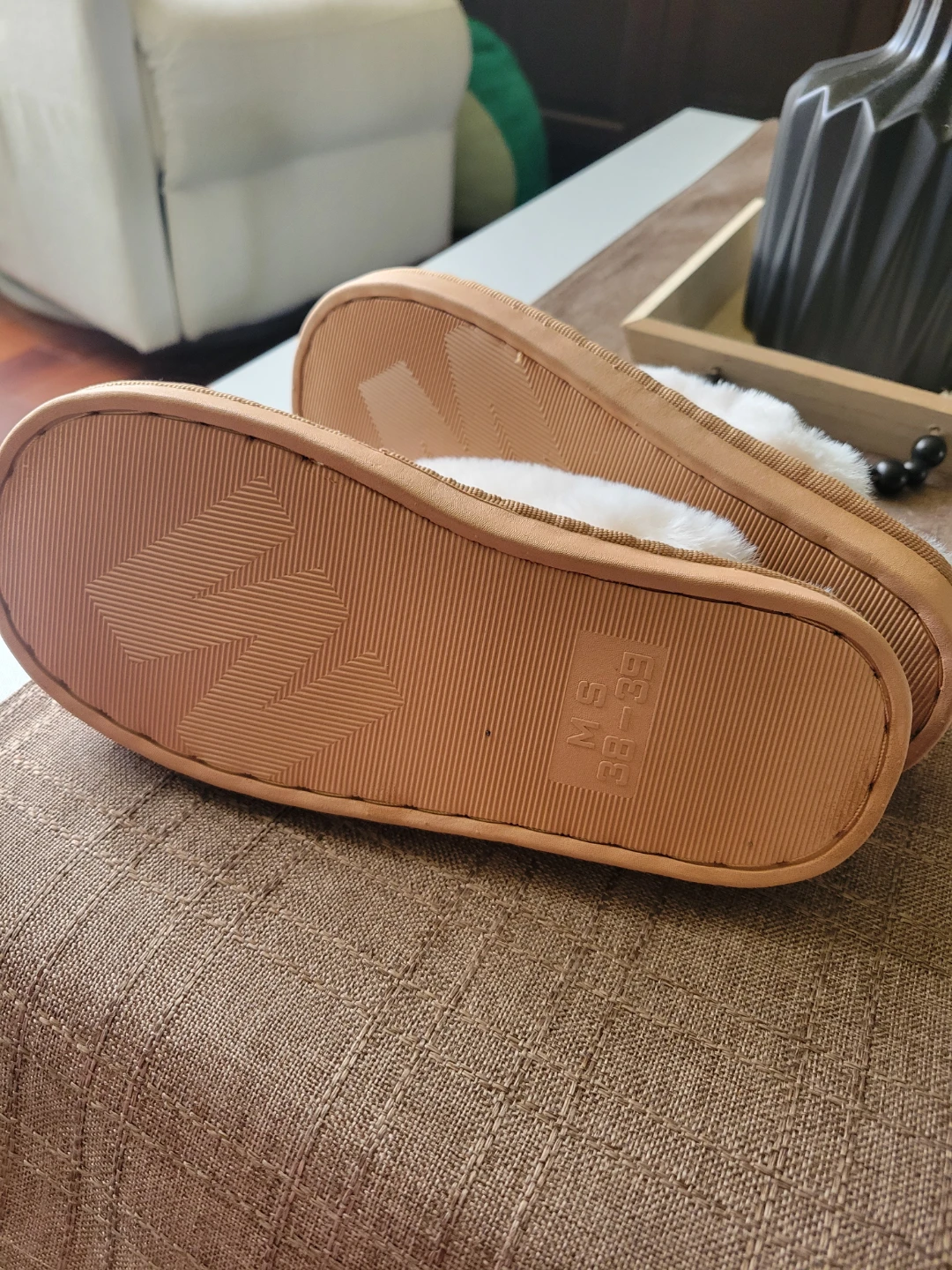 FREE SLIPPERS - photo 5