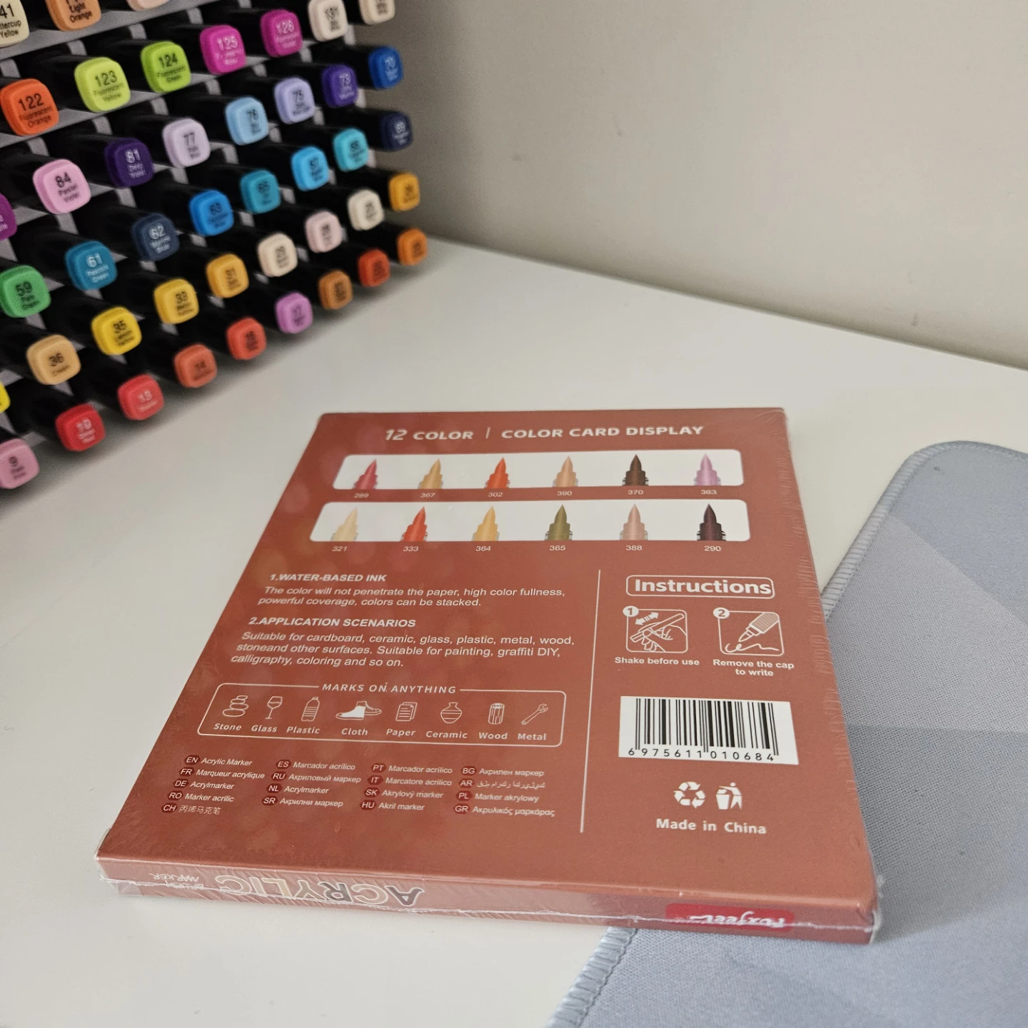 Brand new  60 pieces Acrylic Brush Marker Sets - photo 3