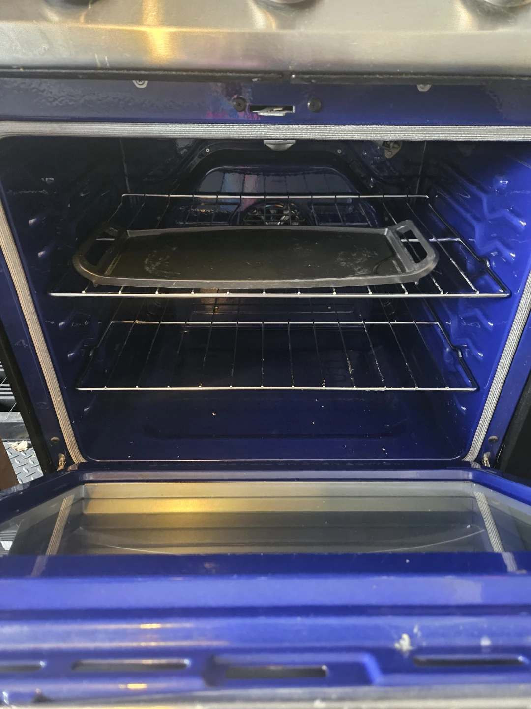LG gas stove - photo 3