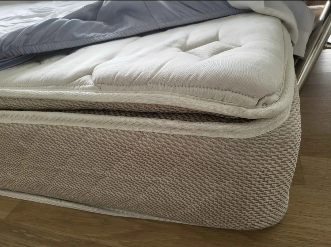 Moving:Euro top Queen mattress - photo 2