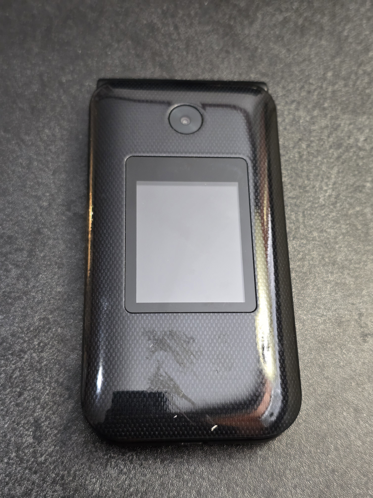ZTE Flip Phone - photo 3