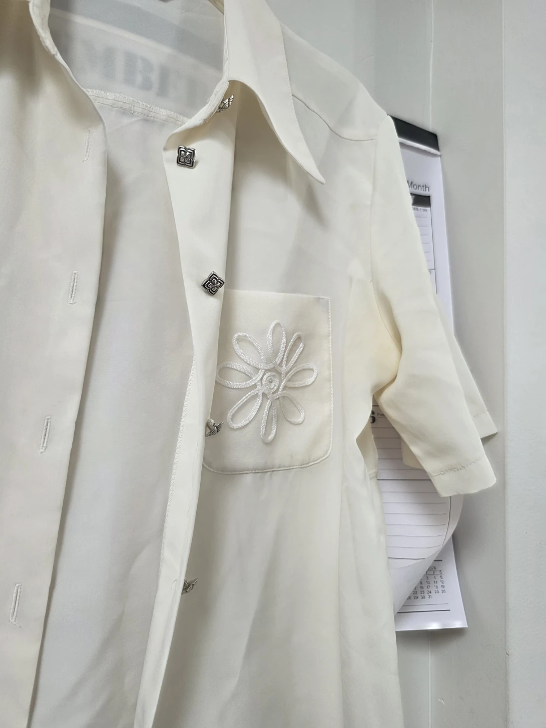Cream Short Sleeve Button-Up Shirt with Flower Embroidery - photo 3