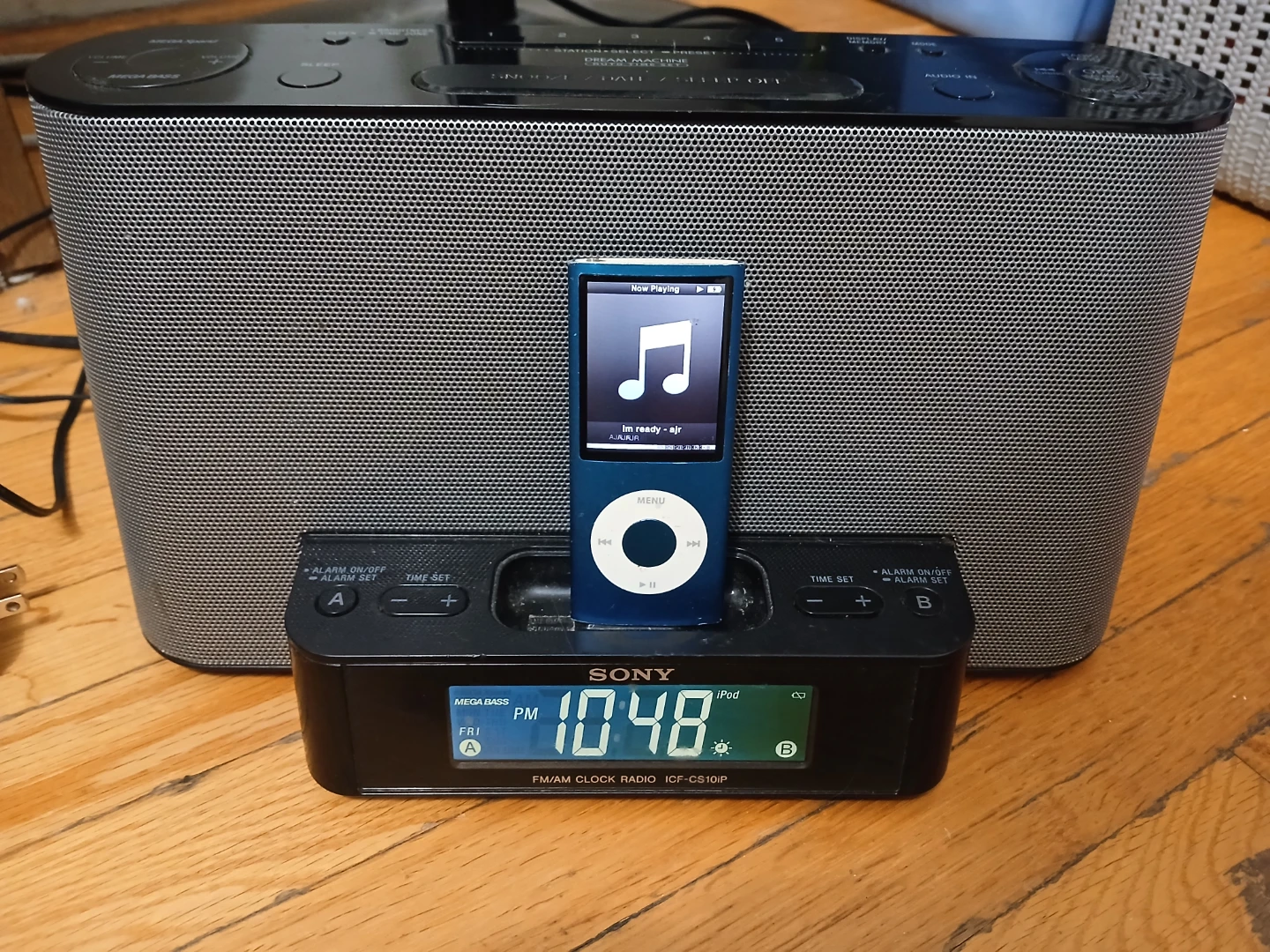 Sony ICF-CS10iP FM/AM Clock Radio - photo 2