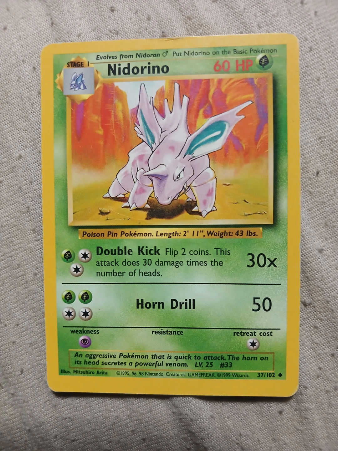 Nidorino 37/102 1999 Pokémon Card