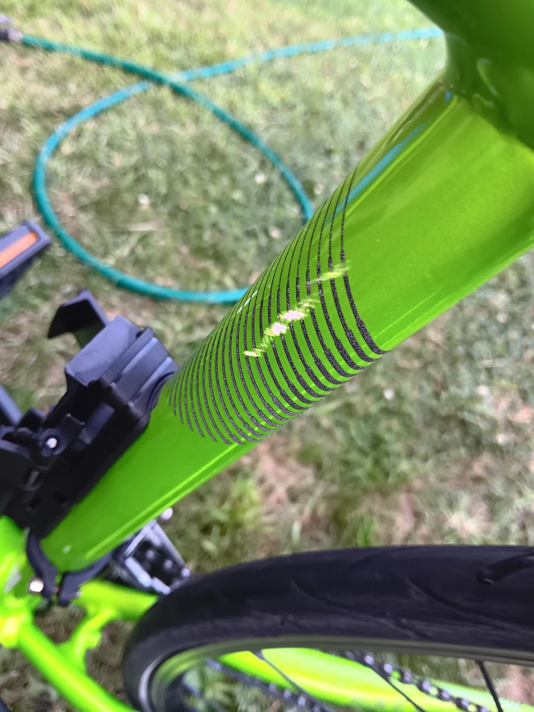 2019 Cannondale Quick 4 Acid Green hybrid bike. - photo 5