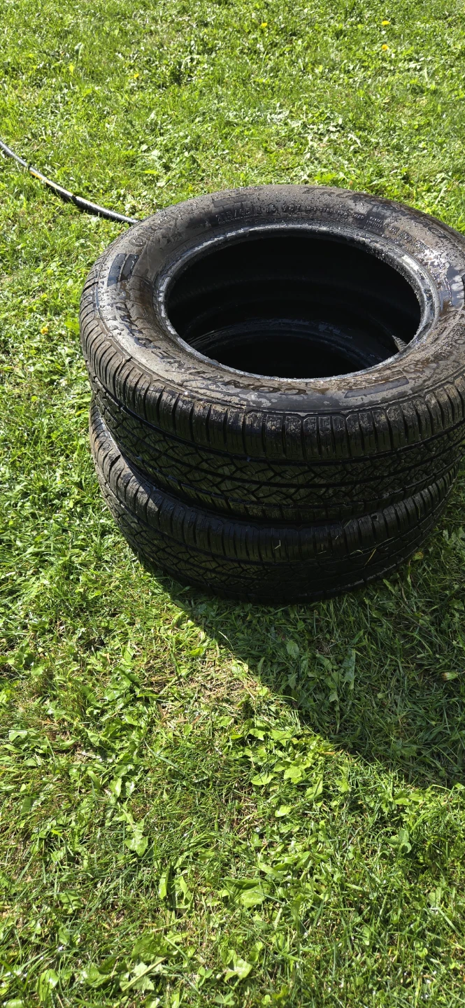 215/65/R16 2 used Continental all season tires - photo 3