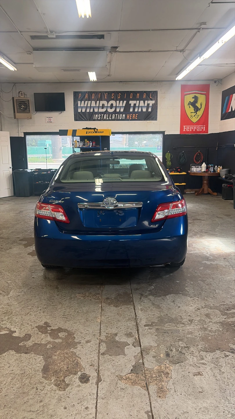Toyota Camry XLE - photo 3